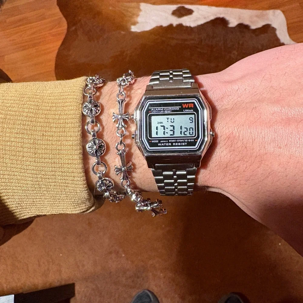Digital Silver Watch Casio Style 2000s Vintage